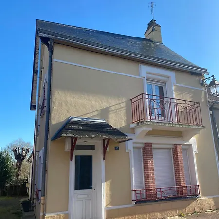 Holiday home Au Bord De La Sarthe - 6 Personnes