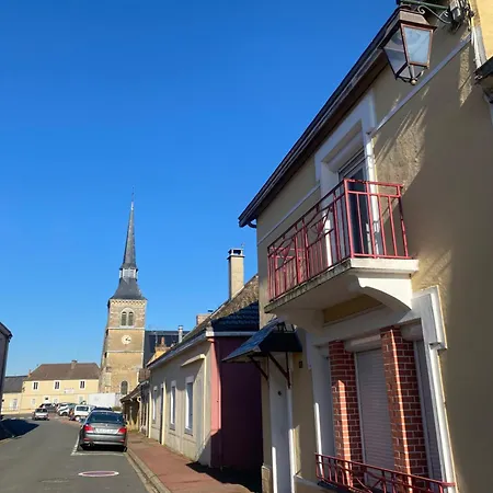 Semesterbostad Au Bord De La Sarthe - 6 Personnes Fillé
